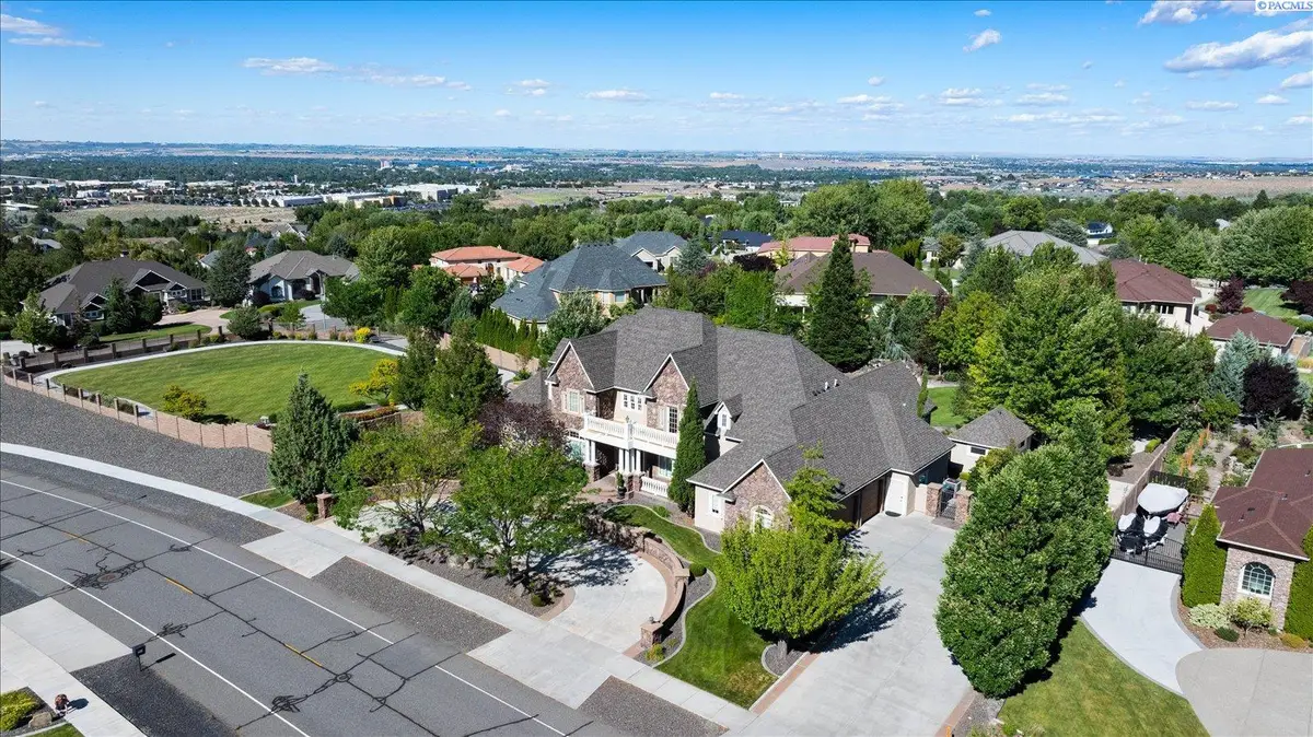 1294 Country Ridge Dr, Richland, WA 99352 - #1