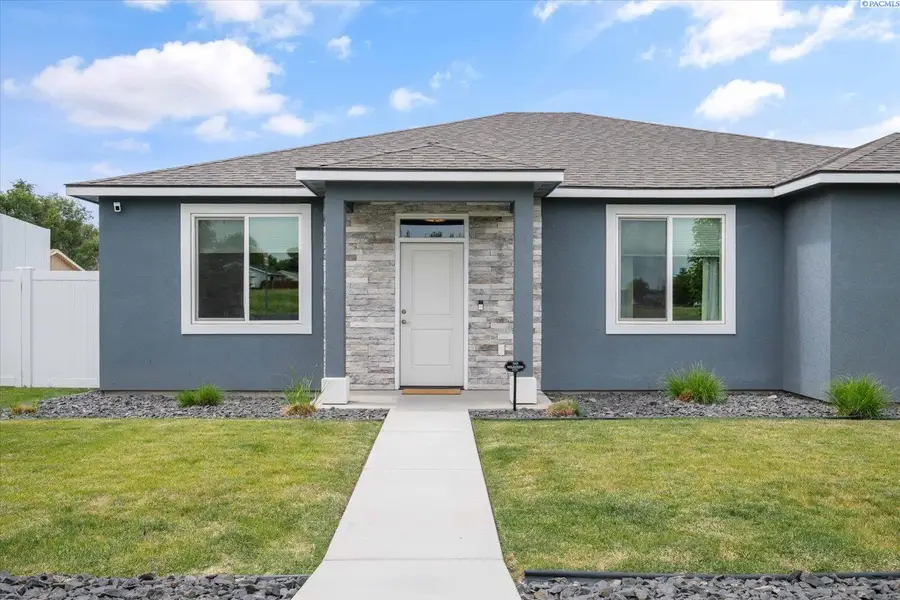 1978 S Buntin St, Kennewick, WA 99337 - #3