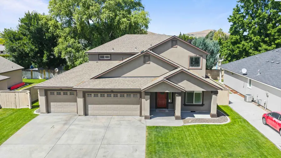 931 N Oklahoma Street, Kennewick, WA 99336 - #2