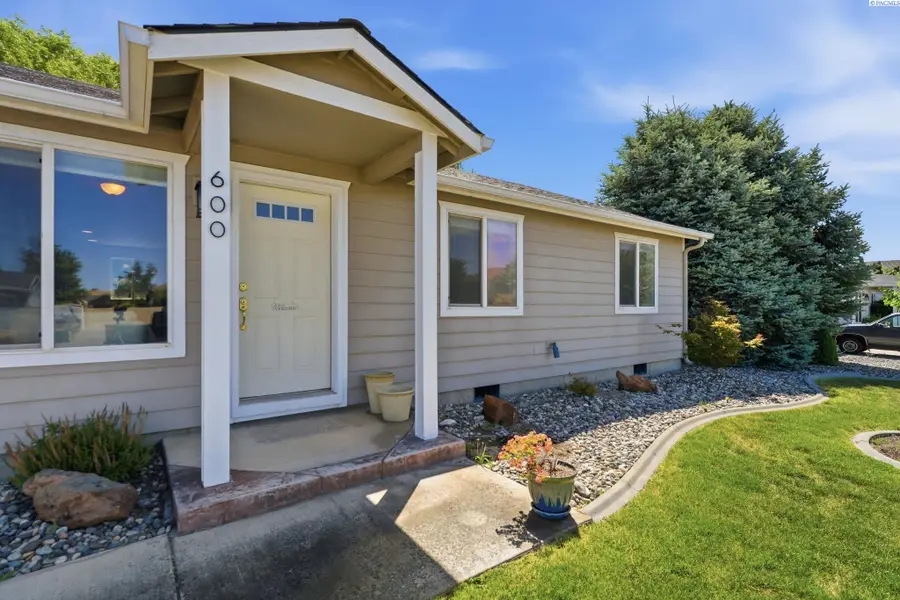 600 Riverstone Dr., Richland, WA 99352 - #3
