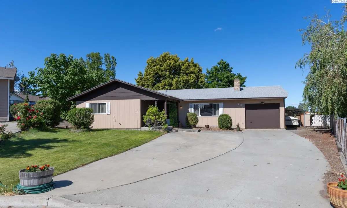 737 Darrin Court, Sunnyside, WA 98944 - #1