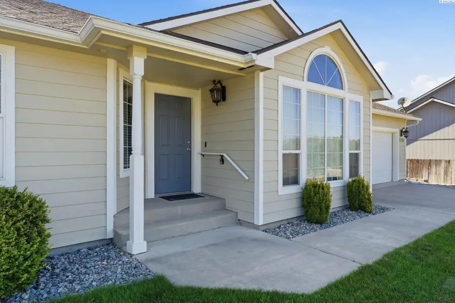 1793 Maui Dr, Richland, WA 99352 - #3