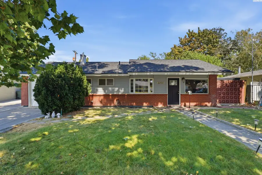 2200 Dover Street, Richland, WA 99352 - #2