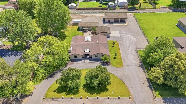 4821 W 12th Ave, Kennewick, WA 99338