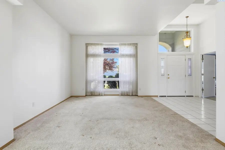 2915 Sonoran Ct., Richland, WA 99354 - #3