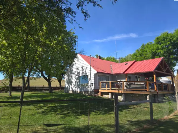 601 Fleming Road, La Crosse, WA 99143