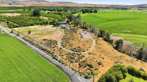 33704 S Tamarack Pr Se, Kennewick, WA 99337