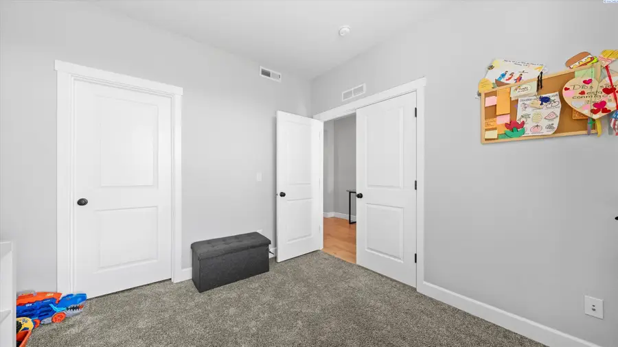 10414 Summit View Ct, Kennewick, WA 99338 - #3