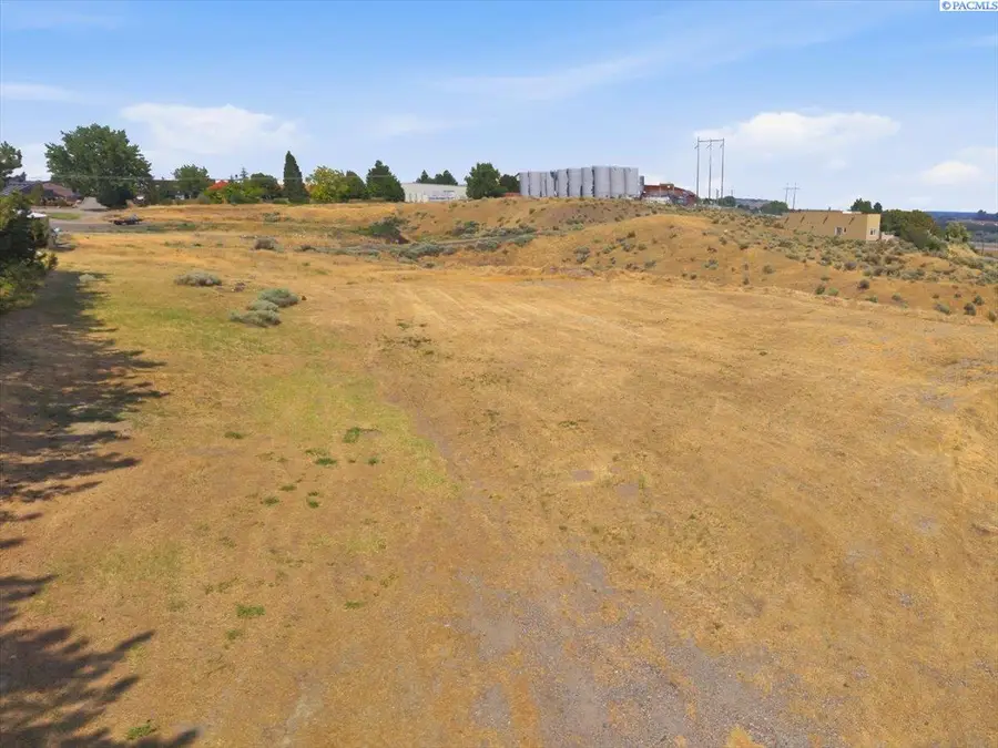 NKA Chamnaview Ln, Richland, WA 99352 - #2