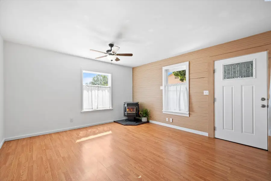 1533 W Jay St, Pasco, WA 99301 - #3