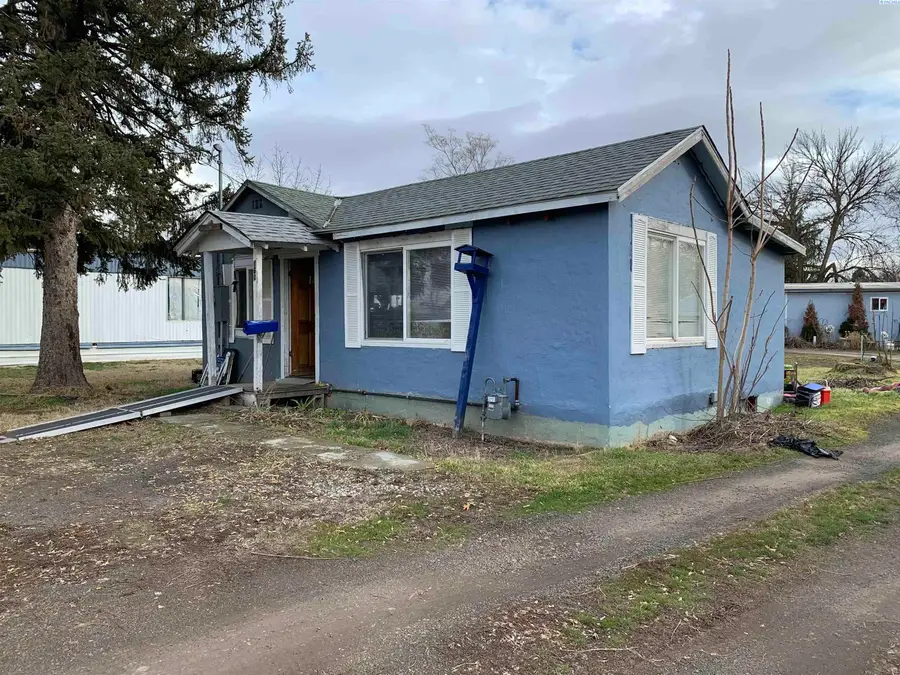 160 NE Rose, College Place, WA 99362 - #2