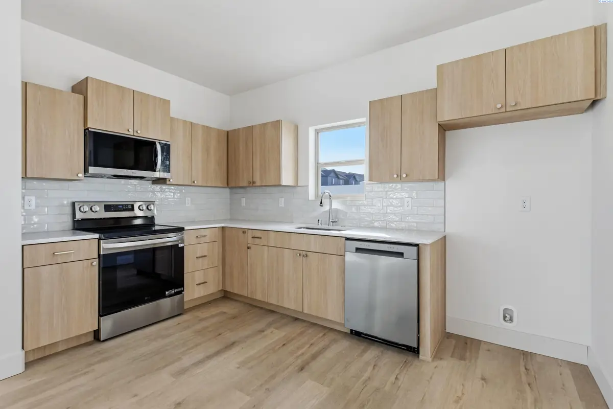 302 Kraus Ct, West Richland, WA 99353 - #1