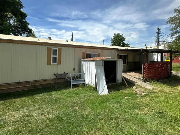 1110 N Clay St #3, Colfax, WA 99111