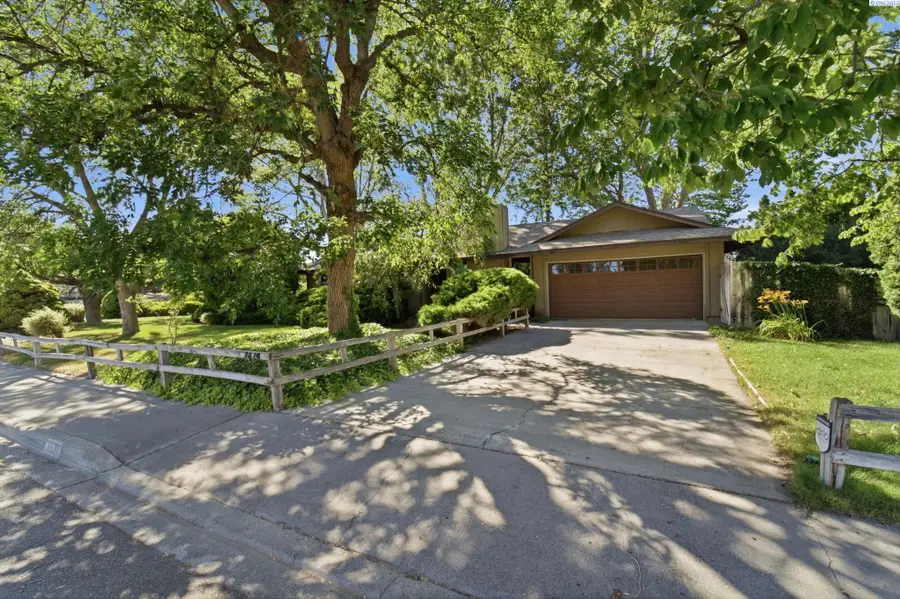 1616 W 17th Ave, Kennewick, WA 99337 - #3
