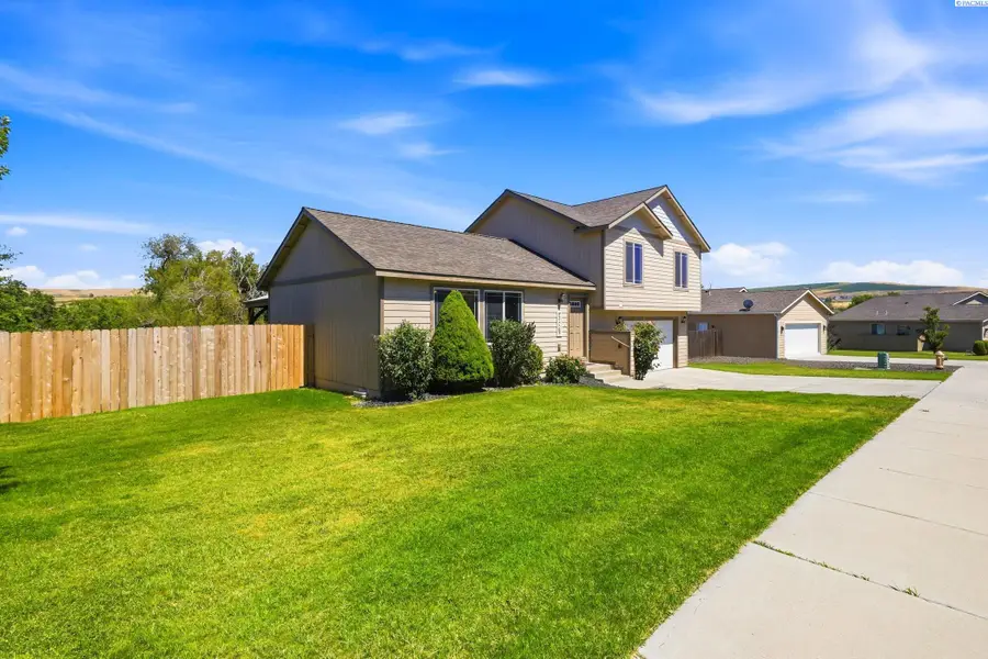 624 Botaka Loop, Benton City, WA 99320 - #3