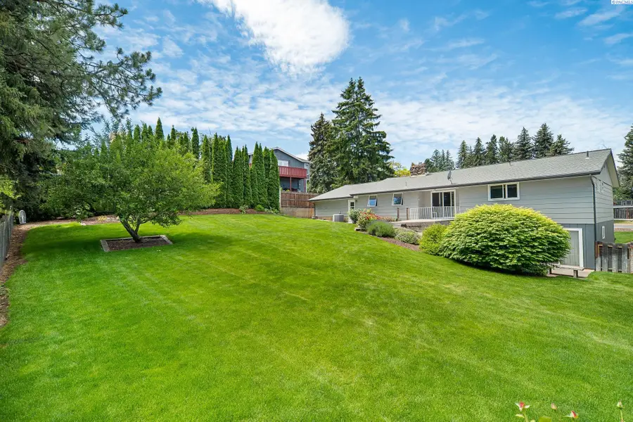 950 SW Mies, Pullman, WA 99163 - #2