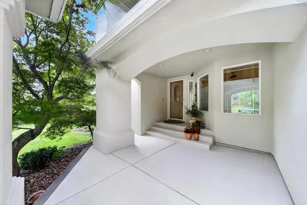 4401 Candy Mountain Ave., West Richland, WA 99353