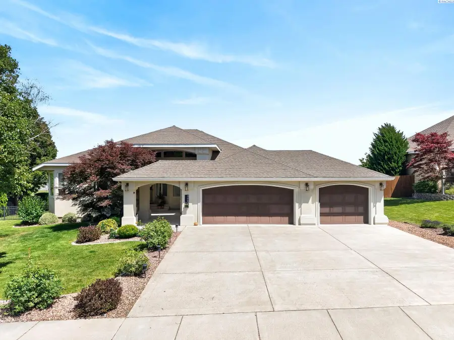 4401 Candy Mountain Ave., West Richland, WA 99353 - #3