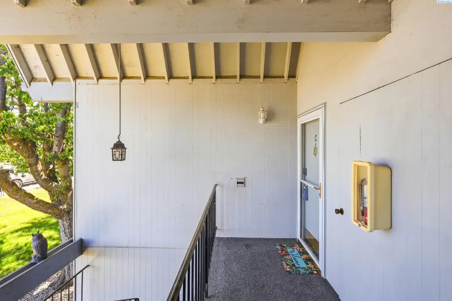 2401 W Canal Dr #8c, Kennewick, WA 99336 - #3