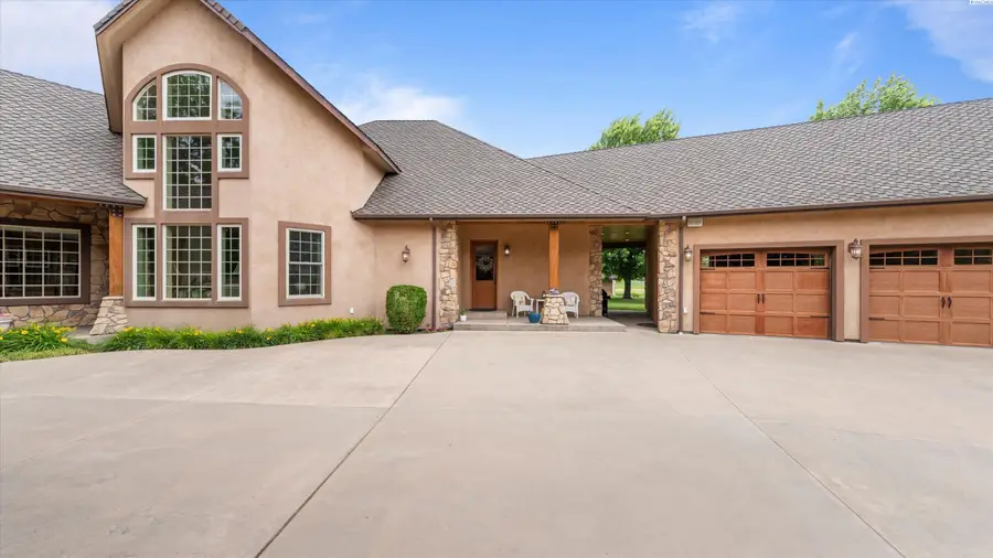 219 Highway 261, Dayton, WA 99328 - #2