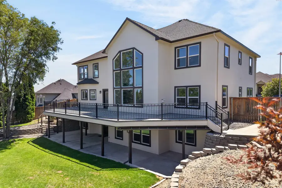 3807 Adobe Ct., Pasco, WA 99301 - #2
