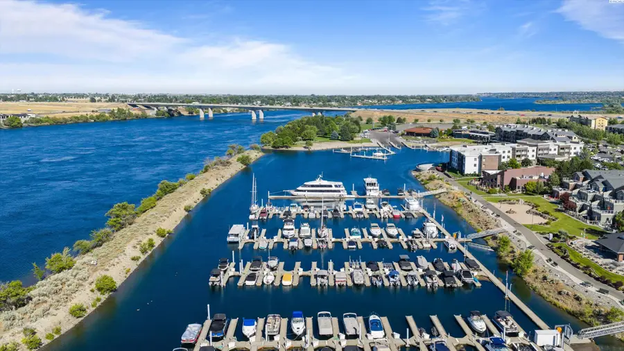 334 Columbia Point Drive Unit 301 #301, Richland, WA 99352 - #3