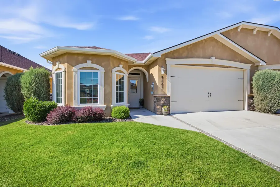 9307 Vincenzo Dr, Pasco, WA 99301 - #3