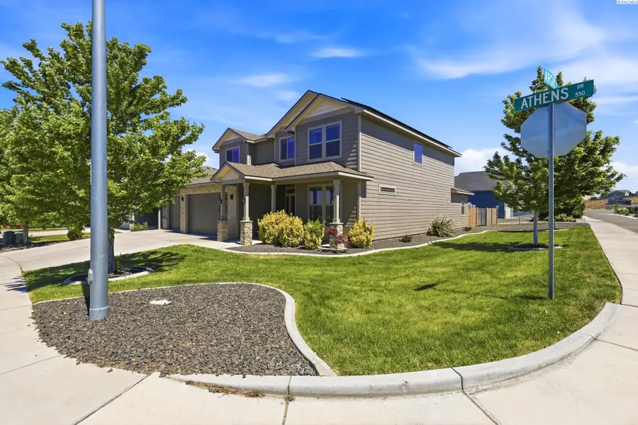 548 Athens Dr, West Richland, WA 99353 - #2