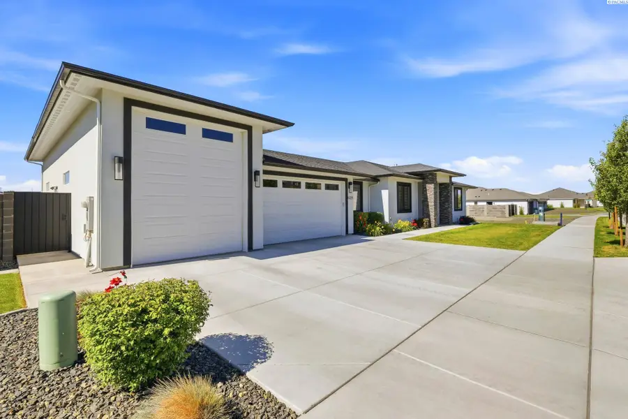 6029 W 31st Ave, Kennewick, WA 99338 - #3