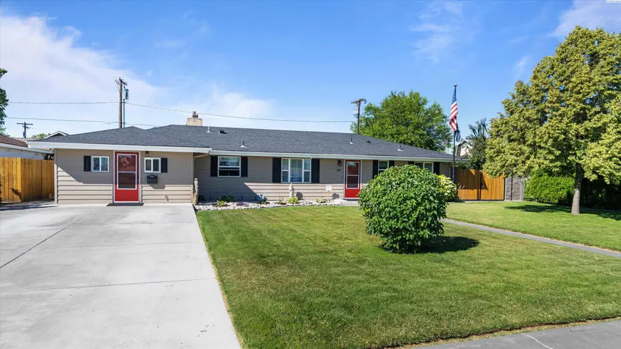 2035 W Falls Ave, Kennewick, WA 99336 - #2