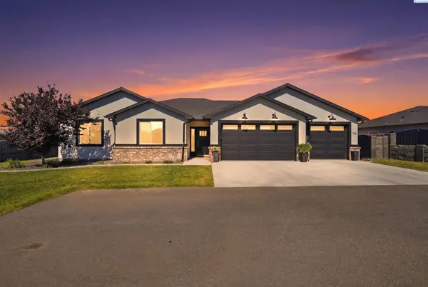 708 Road 57 Ct, Pasco, WA 99301