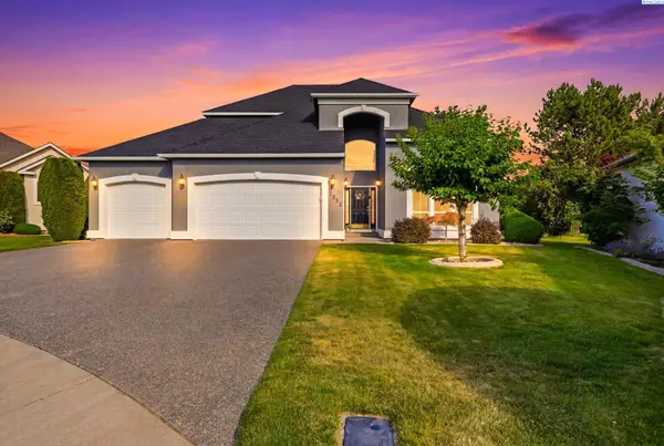 2682 Maidstone Street, Richland, WA 99354