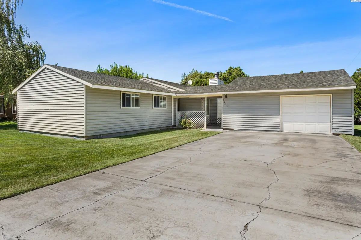 3214 W 12th Avenue, Kennewick, WA 99338 - #1
