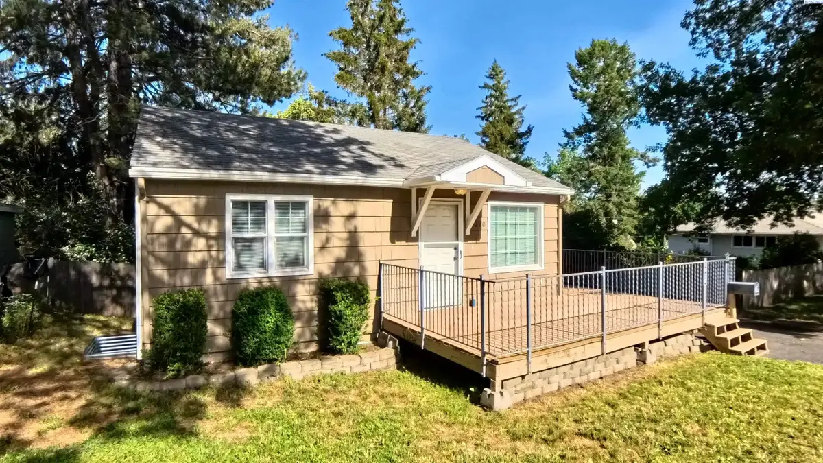1020 NW Charlotte St, Pullman, WA 99163 - #1