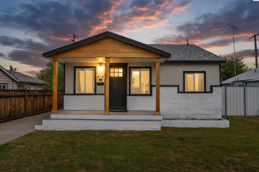 810 Smith Ave, Richland, WA 99352 - #2