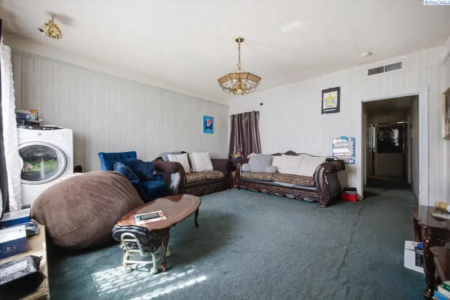 802 S 11th Ave, Pasco, WA 99301 - #3