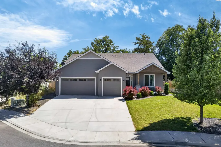 642 E 32nd Court, Kennewick, WA 99337 - #2