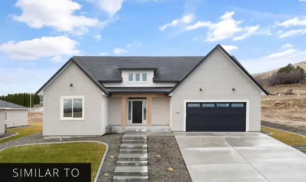 1140 S Florida Loop, Kennewick, WA 99338