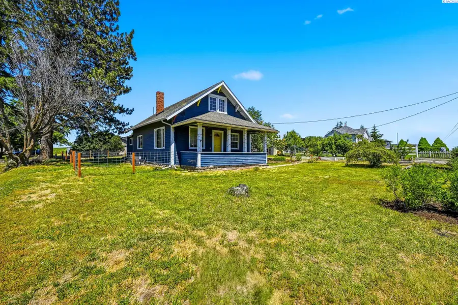 905 Broadway St, Colton, WA 99113 - #3