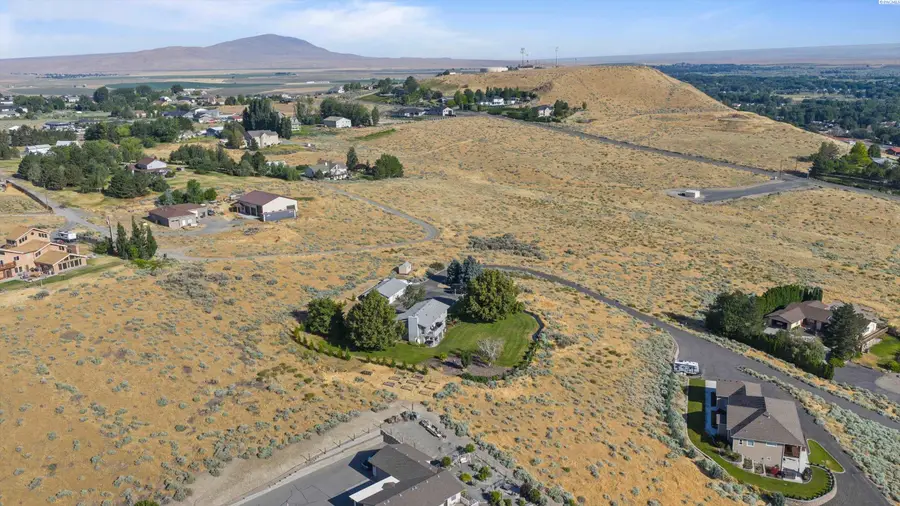 703 S 48th Ave, West Richland, WA 99353 - #3