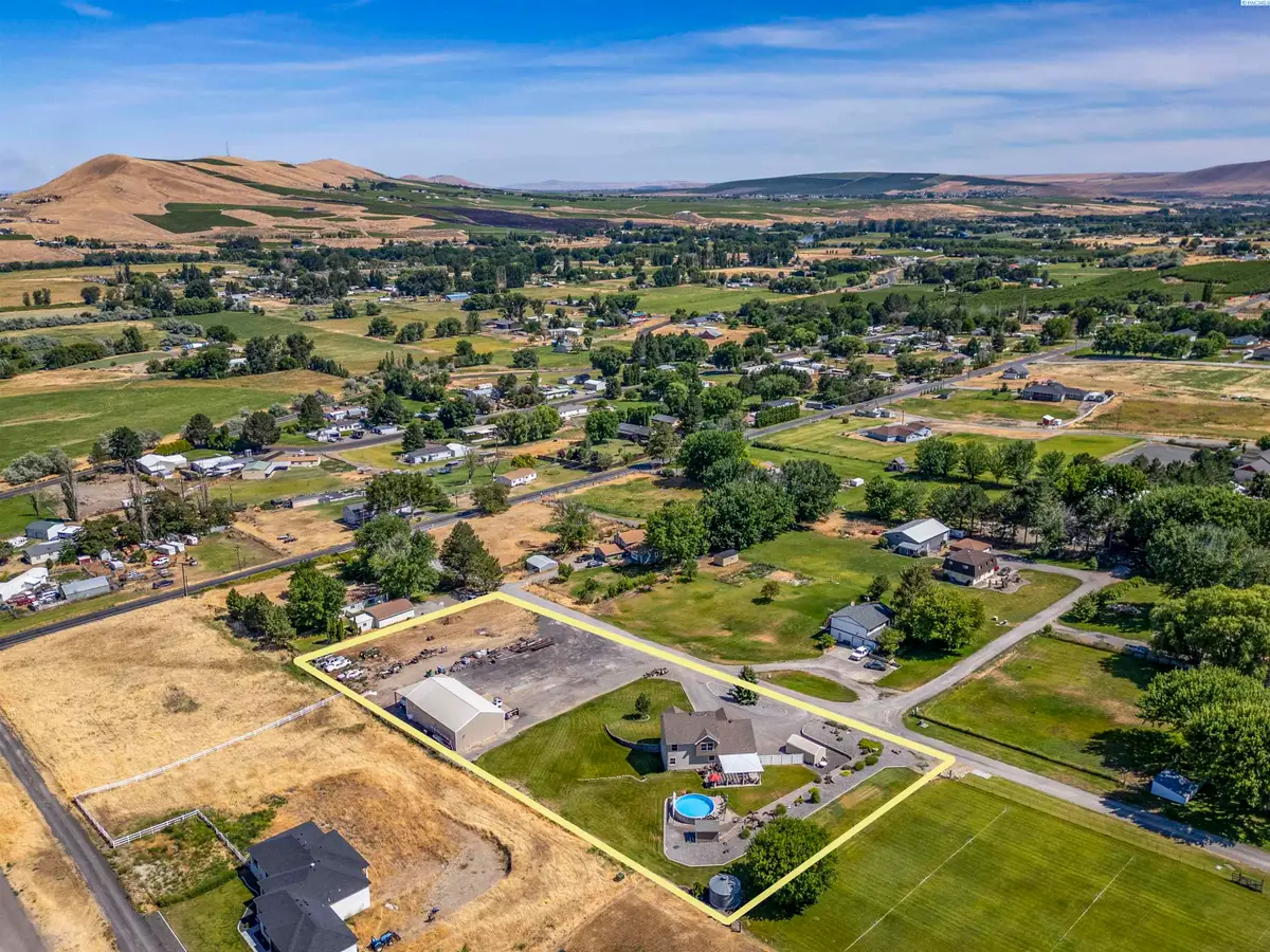 504 W Wagon Wheel Pr Nw, Benton City, WA 99320 - #1