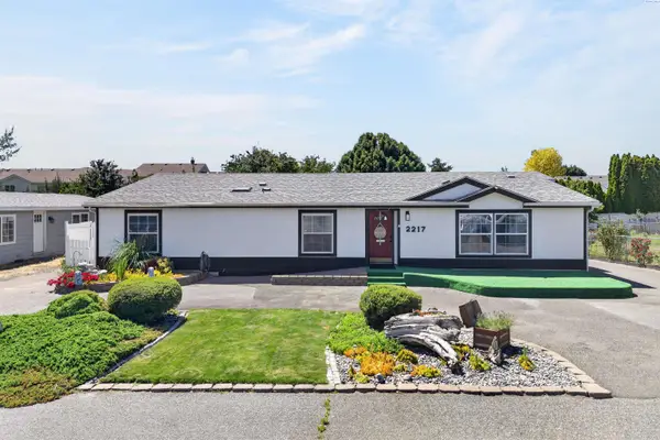 2217 Vermont Loop, Kennewick, WA 99336