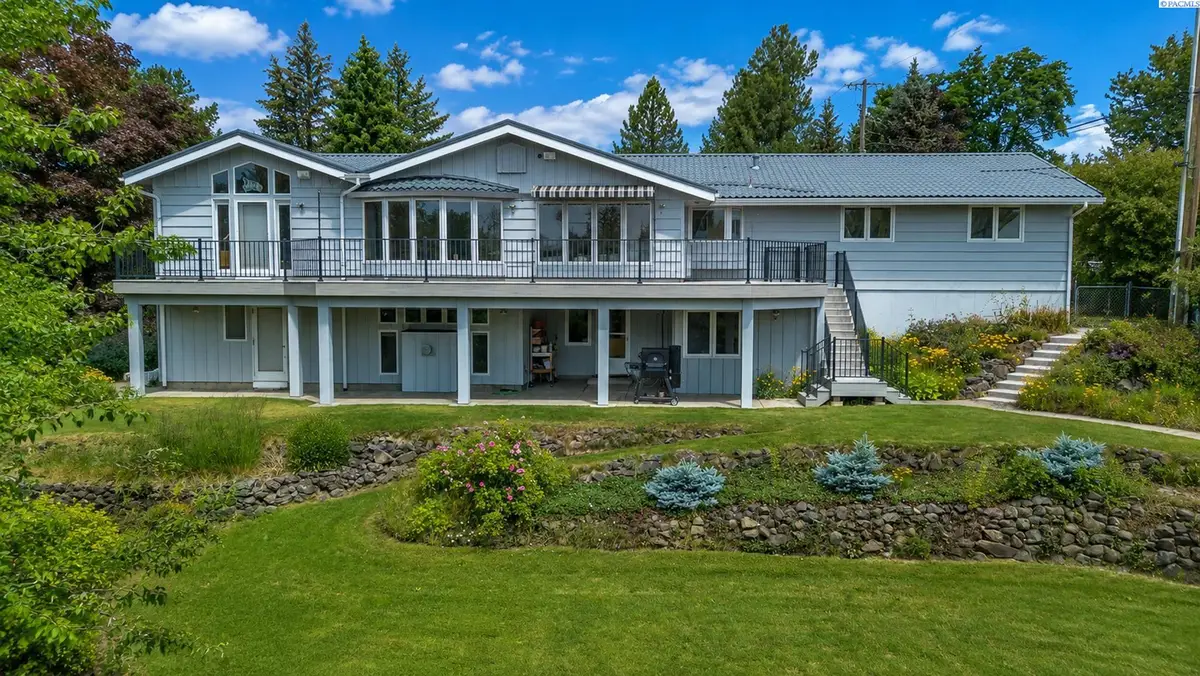 425 NW Orion Dr, Pullman, WA 99163 - #1