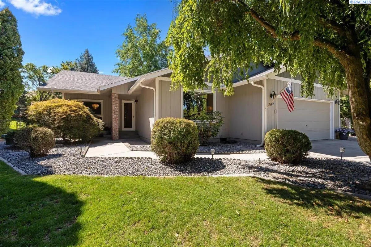 1707 S Penn Pl, Kennewick, WA 99338 - #1
