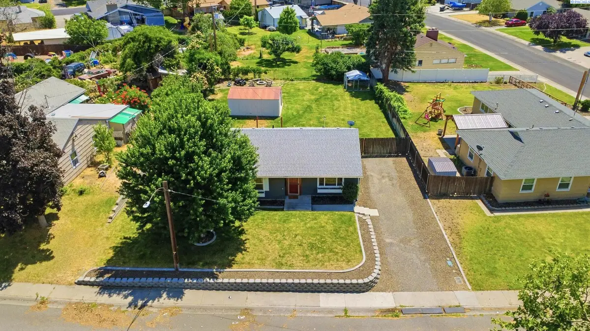 1502 Cottonwood Drive, Richland, WA 99352 - #1