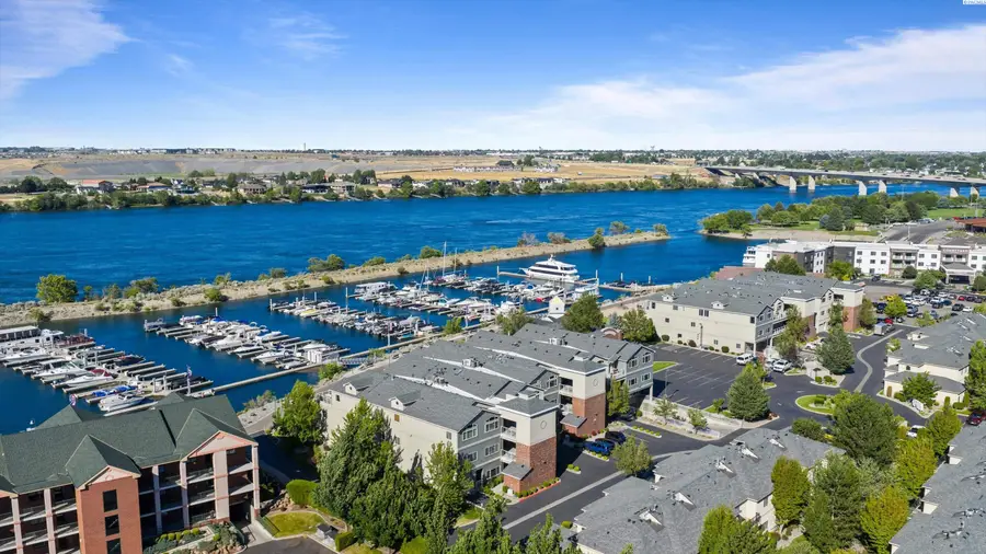 334 Columbia Point Drive, Unit 202 #202, Richland, WA 99352 - #2