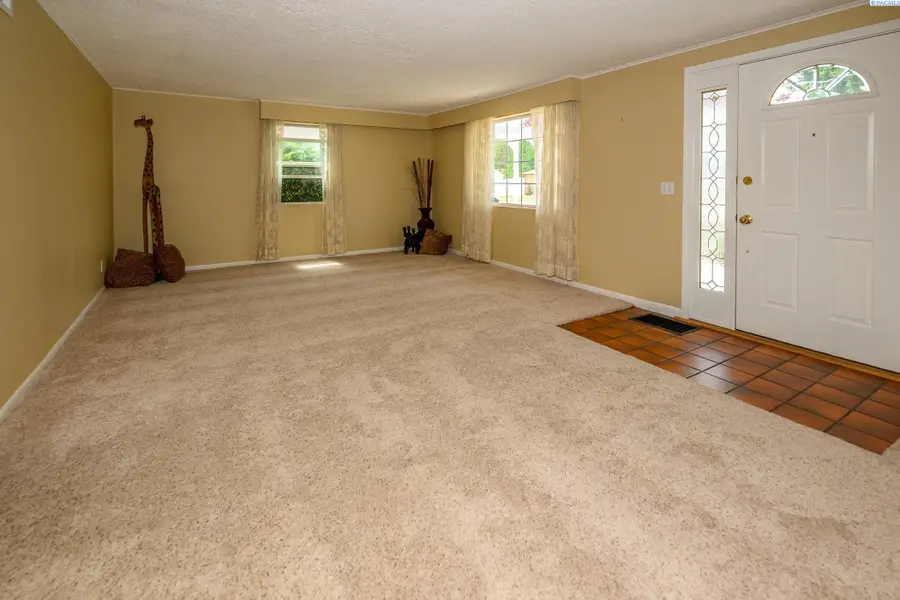 614 Birch Ave, Richland, WA 99352 - #3