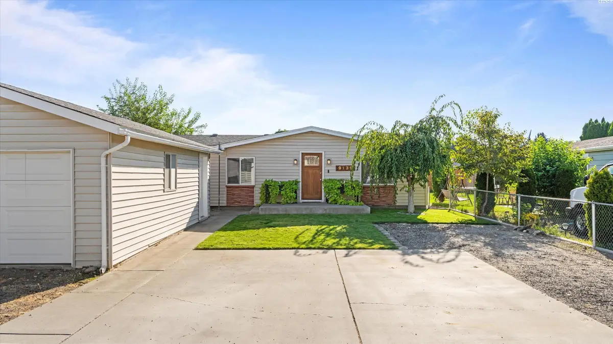 9139 W Arrowhead Ave, Kennewick, WA 99336 - #1