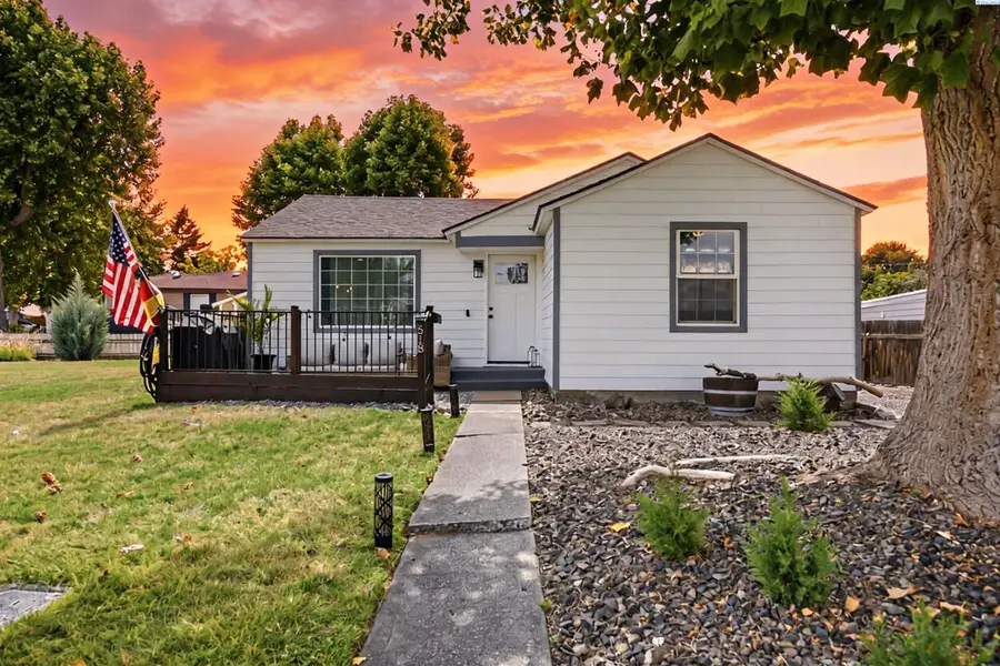 518 S Zillah Street, Kennewick, WA 99336-9999 - #2