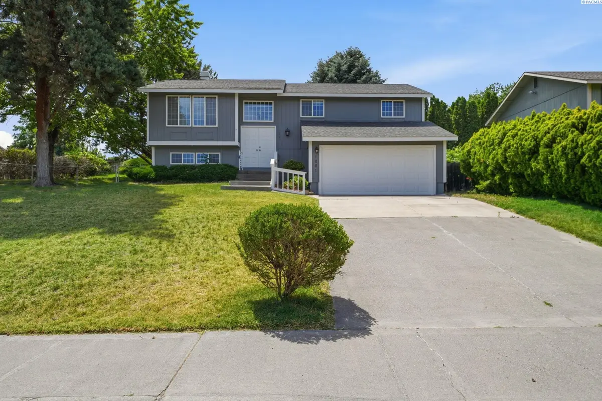1001 W 14th Avenue, Kennewick, WA 99337 - #1